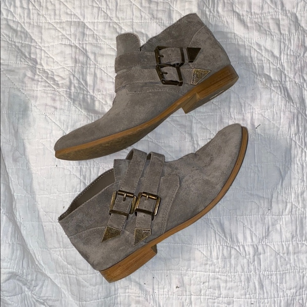 Volcom Grey Suede Bootie Size 8 1/2